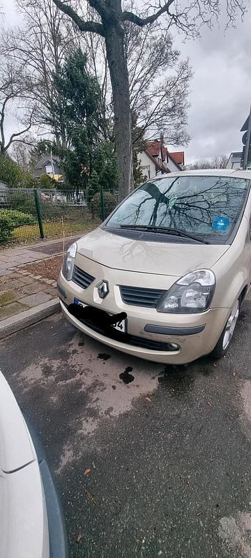 Gebraucht Renault Modus 85 PS (62 kW) 2004 Silber Van / Kleinbus