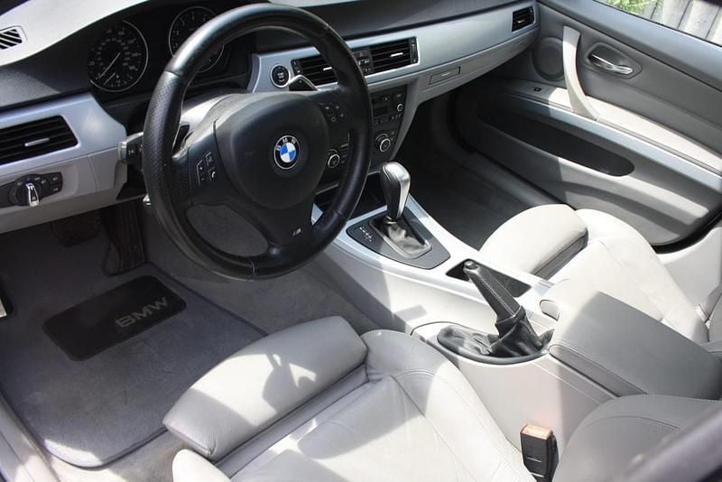 Gebraucht BMW 335 Sport Line 306 PS (225 kW) 2011 Grau Limousine