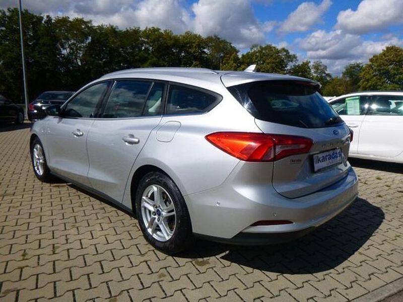 Gebraucht Ford Focus 101 PS (74 kW) 2020 Silber Limousine