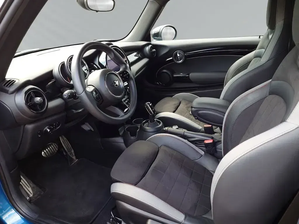 Gebraucht Mini John Cooper Works 178 PS (130 kW) 2022 Blau Kleinwagen