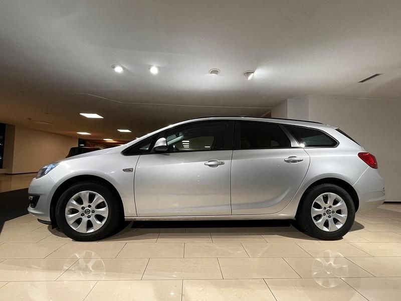 Gebraucht Opel Astra 136 PS (100 kW) 2015 Silber Kombi