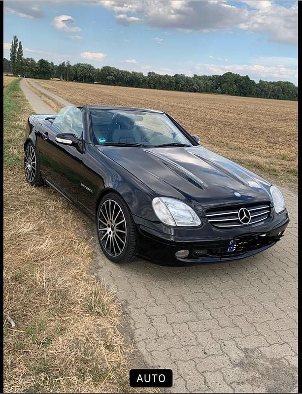 Schwarz Gebraucht 2000 Mercedes SLK230 Cabrio | 4.300 € - Bild 1/4