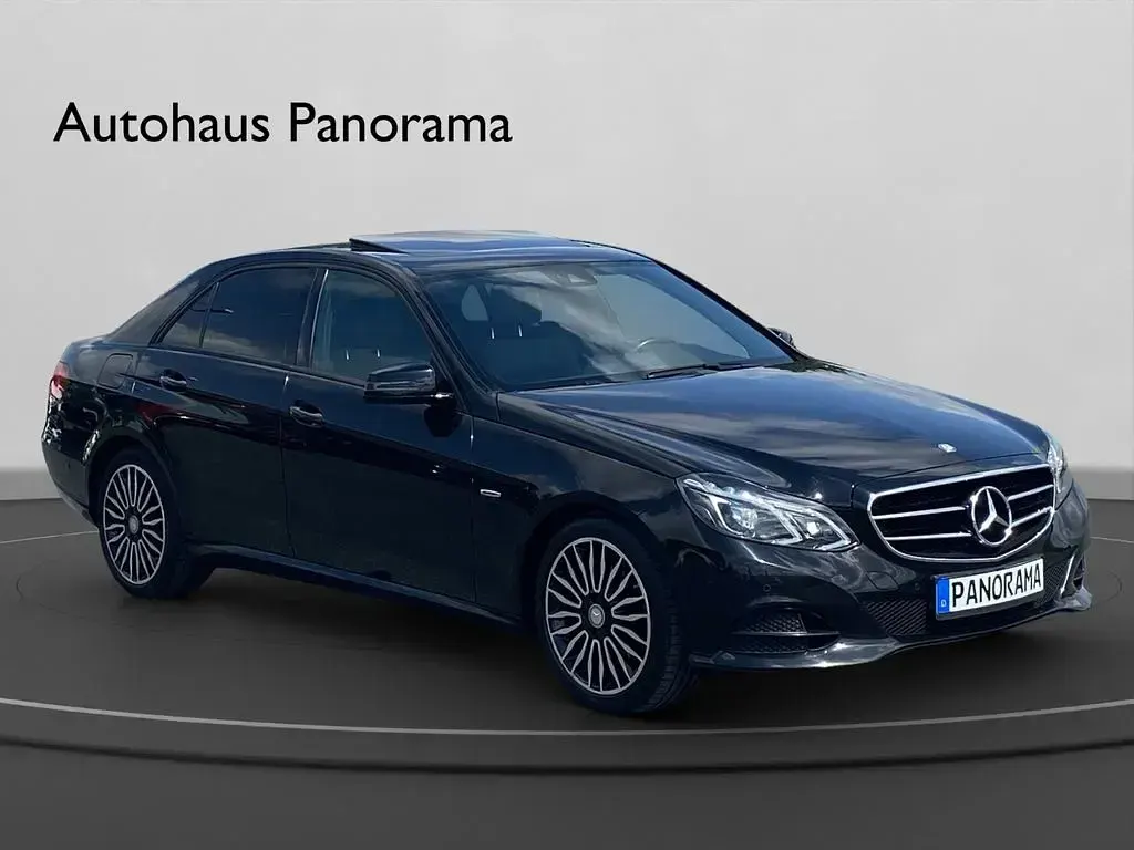 Gebraucht Mercedes E220 Edition 170 PS (125 kW) 2015 Schwarz Limousine