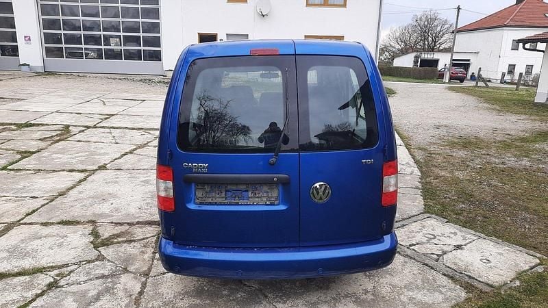 Gebraucht VW Caddy Maxi 105 PS (77 kW) 2010 Blau Van / Kleinbus