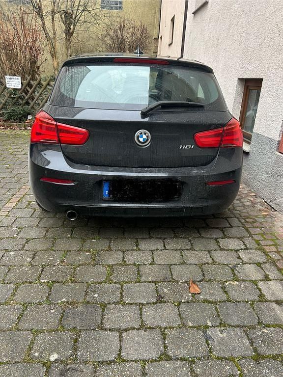 Gebraucht BMW 118 136 PS (100 kW) 2018 Schwarz Kleinwagen