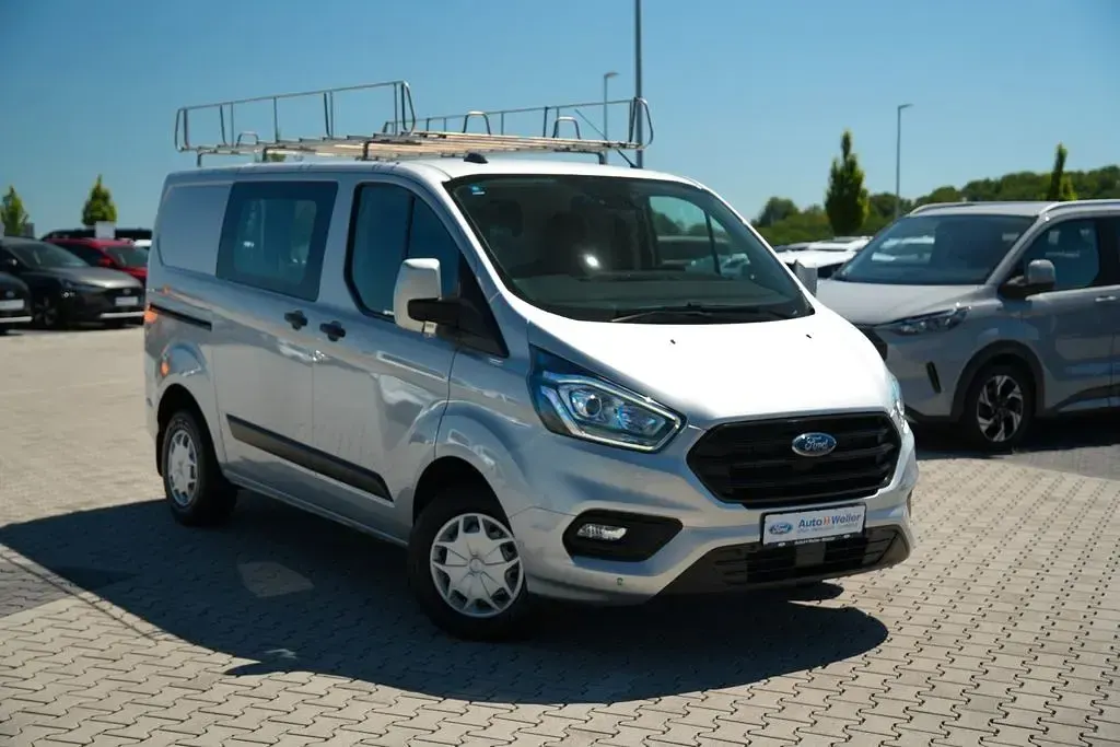 Gebraucht Ford Transit Custom Trend 131 PS (96 kW) 2020 Solarsilber Van / Kleinbus