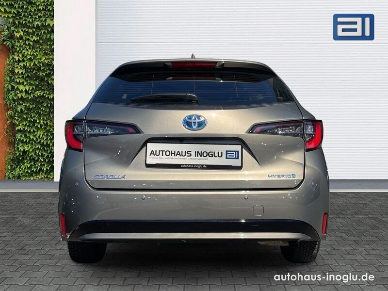 Gebraucht Toyota Corolla Business Edition 122 PS (89 kW) 2022 Gold Limousine