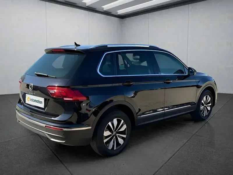 Gebraucht VW Tiguan 122 PS (89 kW) 2024 Schwarz SUV