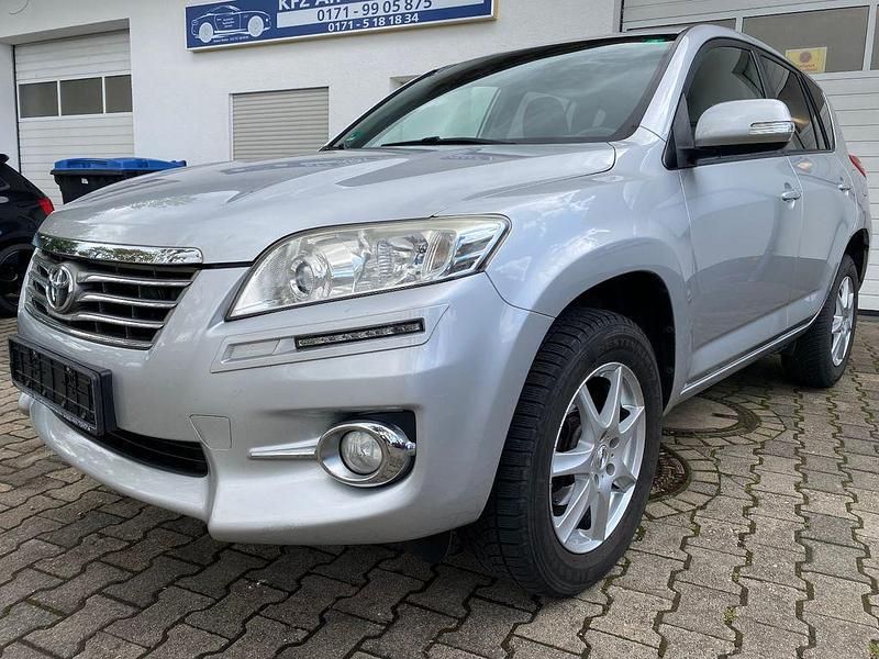 Silber Gebraucht 2010 Toyota RAV4 Life SUV | 7.700 € (Fairer Preis) - Bild 1/4