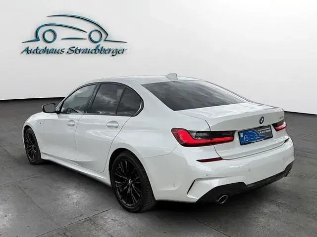 Gebraucht BMW 320 M Sport 184 PS (135 kW) 2019 Weißkeine angabe Limousine