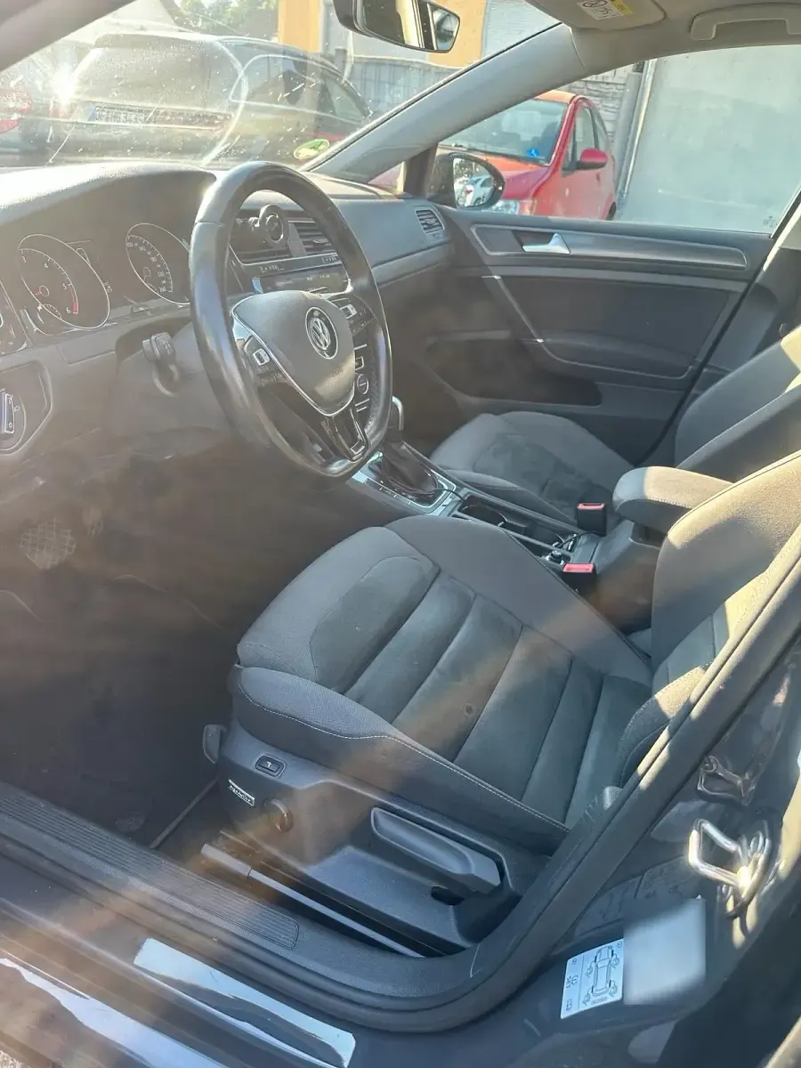 Gebraucht VW Golf VII R-line 150 PS (110 kW) 2020 Grau Kombi