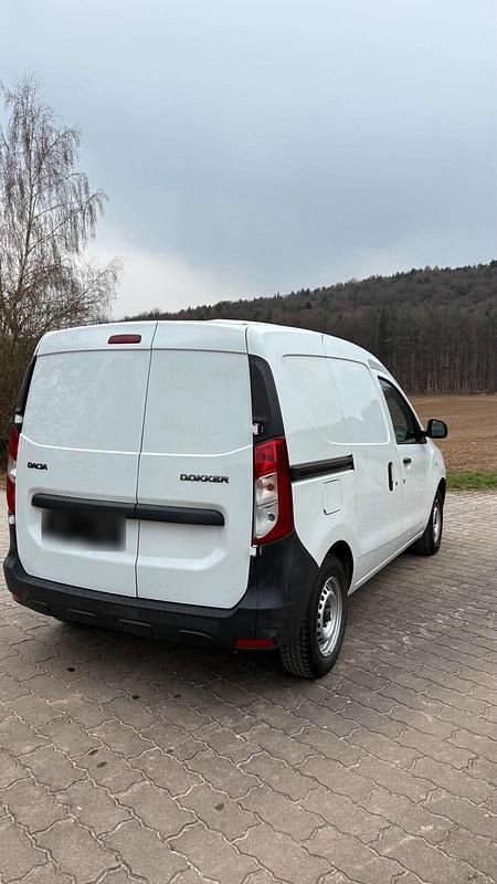 Gebraucht Dacia Dokker 102 PS (75 kW) 2017 Weiß Van / Kleinbus
