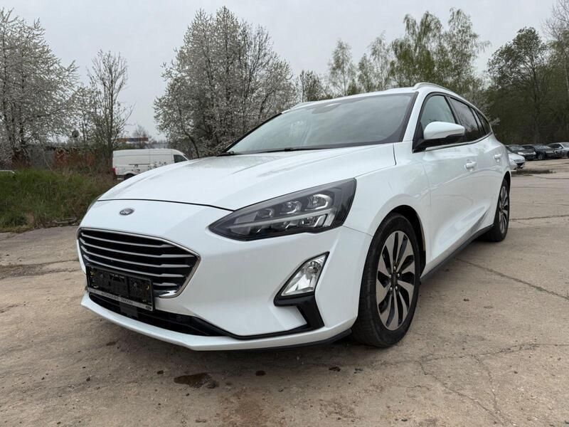Weiß Gebraucht 2019 Ford Focus Cool & Connect Kombi | 12.999 € (Guter Preis) - Bild 1/4