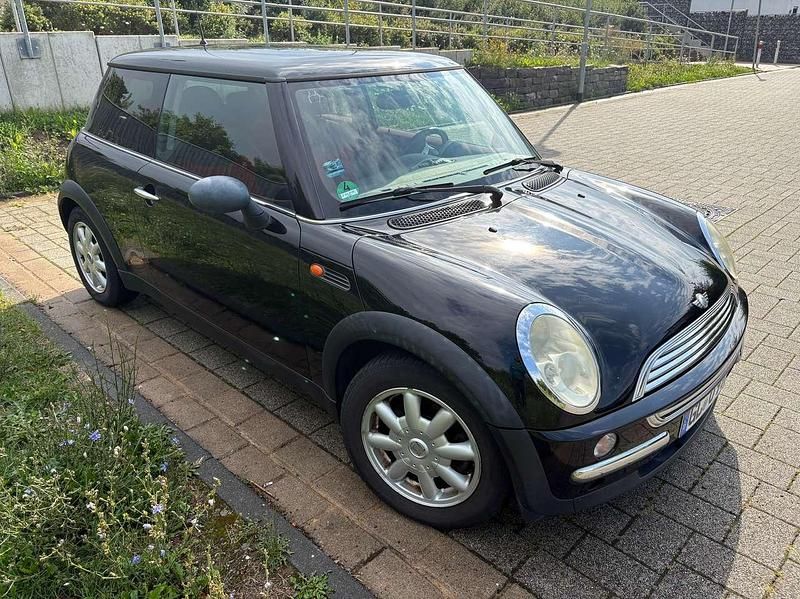 Schwarz Gebraucht 2004 Mini ONE Kleinwagen | 2.099 € (Fairer Preis) - Bild 1/4