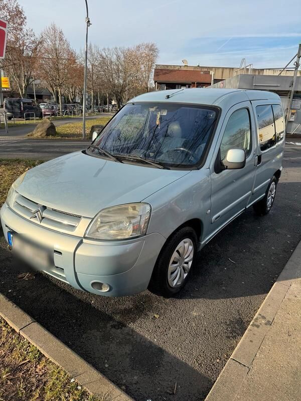 Andere außenfarben Gebraucht 2005 Citroën Berlingo Van / Kleinbus | 2.600 € (Teuer) - Bild 1/4