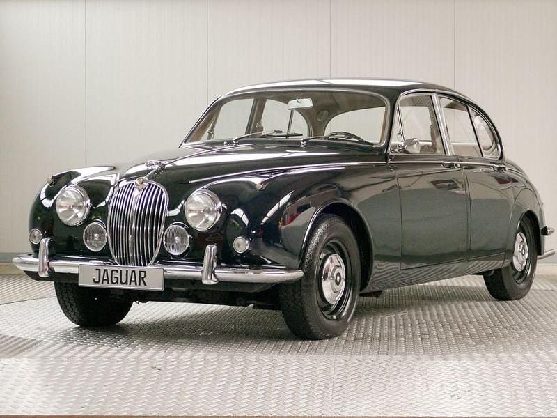 Blau Gebraucht 1968 Jaguar MK II Limousine | 24.950 € - Bild 1/4