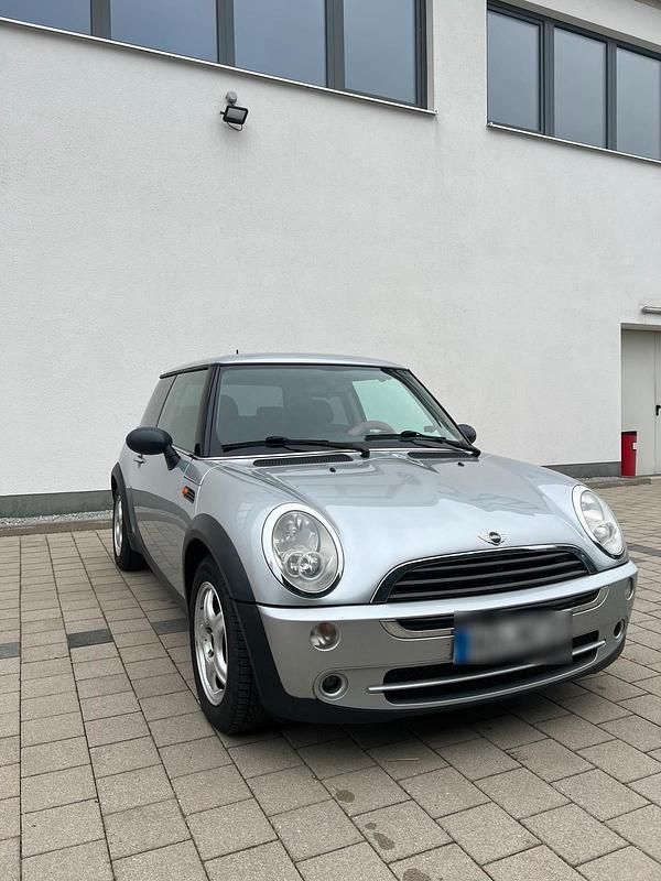 Usata Mini Cooper 105 CV (77 kW) 2005 Argento Utilitaria