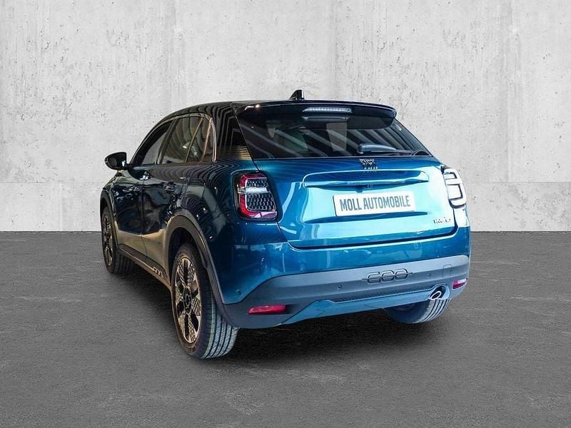 Neu Fiat 600 La Prima 145 PS (106 kW) 2025 Gruen SUV