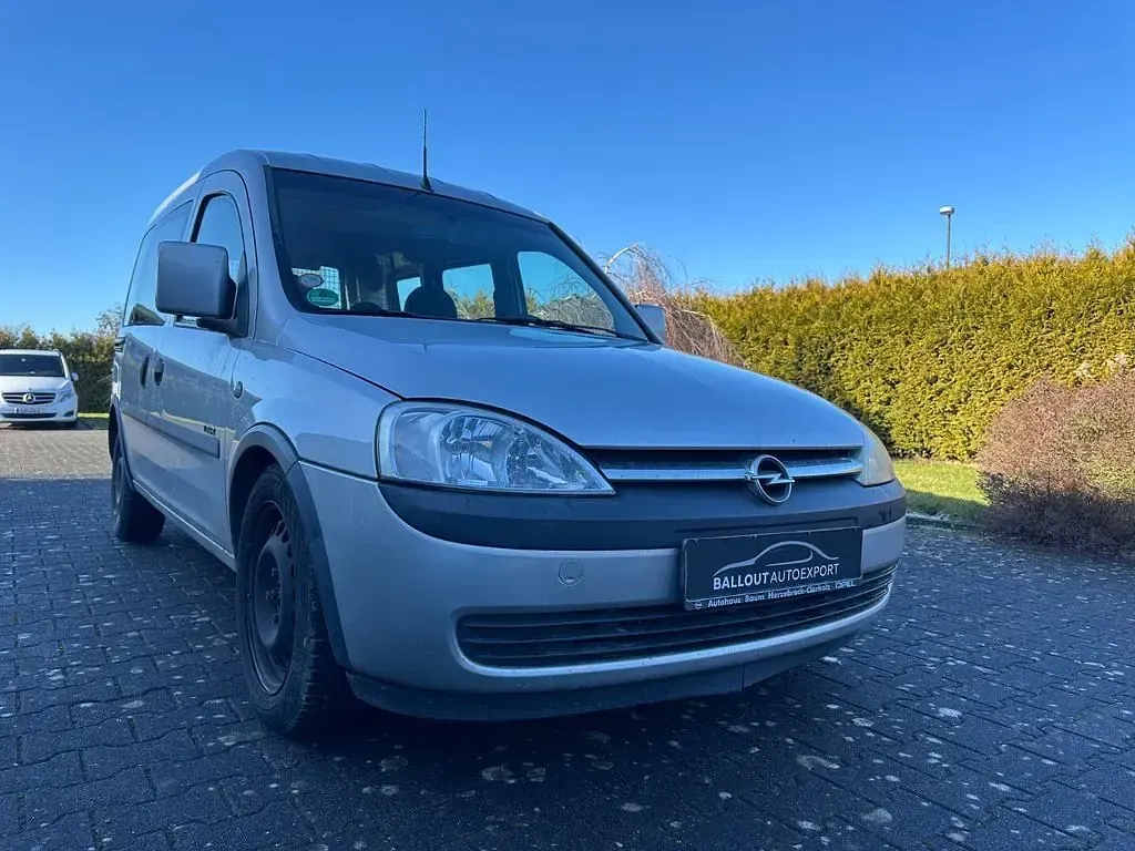 Gebraucht Opel Combo 87 PS (63 kW) 2003 Silber Van / Kleinbus