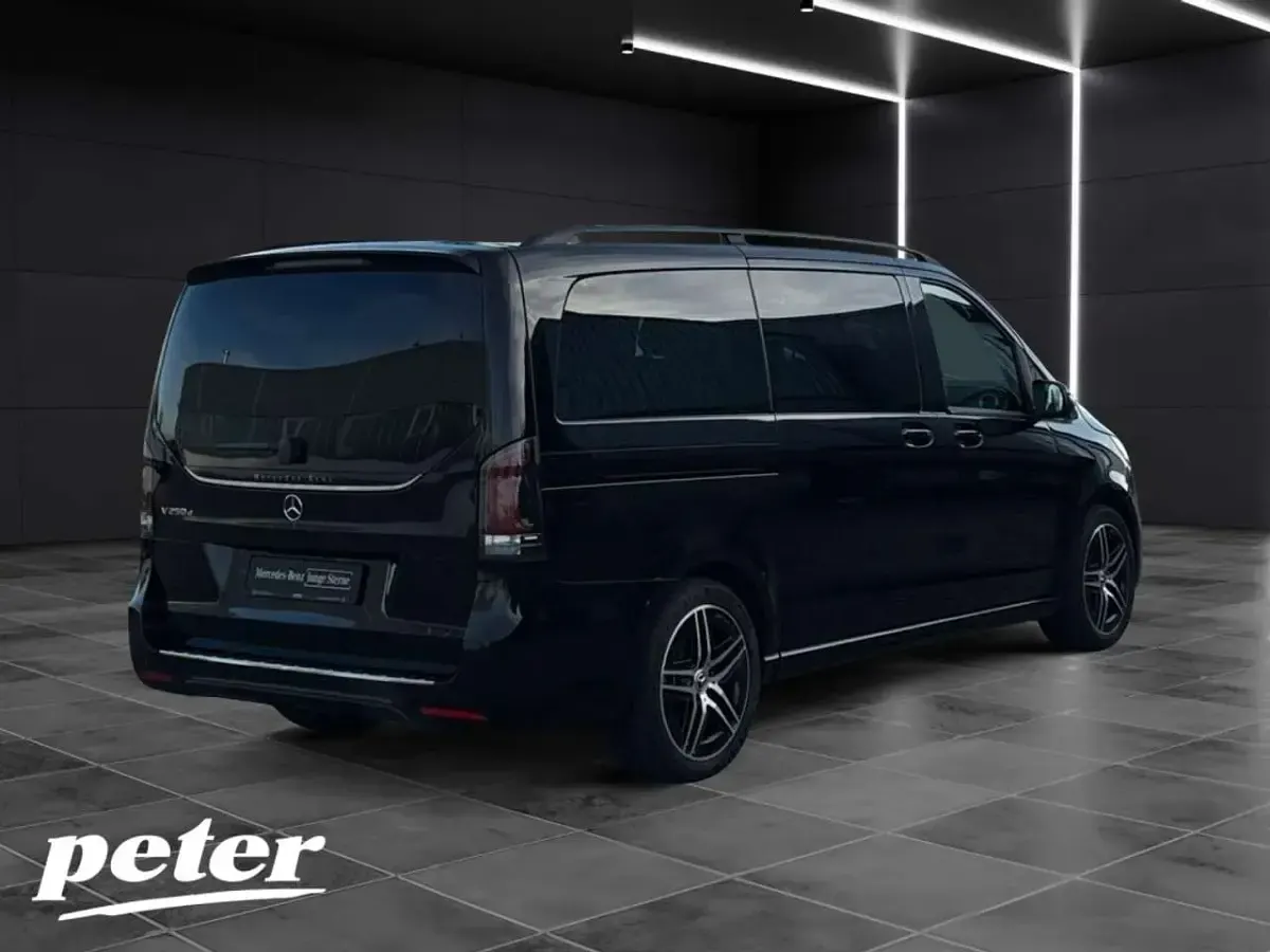 Gebraucht Mercedes V250 Style 190 PS (139 kW) 2025 Obsidianschwarz metallic Van / Kleinbus