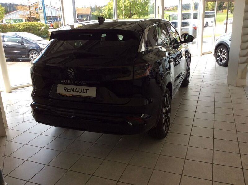 Gebraucht Renault Austral Techno 158 PS (116 kW) 2023 Schwarz SUV