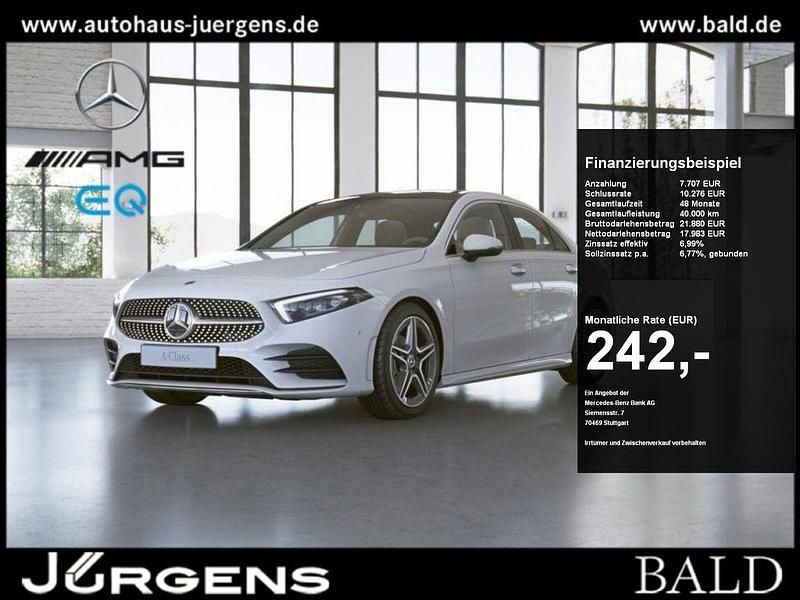 Unilack polarweiß Gebraucht 2019 Mercedes A180 AMG Limousine | 25.690 € (Guter Preis) - Bild 1/4