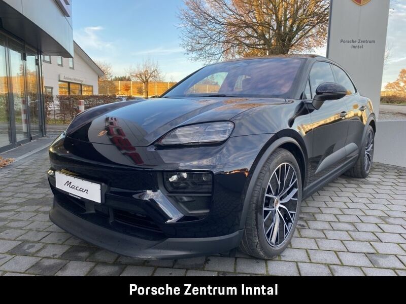 Tiefschwarzmetallic Gebraucht 2024 Porsche Macan SUV | 99.990 € (Fairer Preis) - Bild 1/4