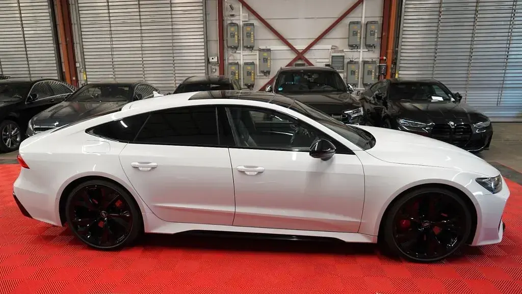 Gebraucht Audi RS7 Sportback Sport 600 PS (441 kW) 2021 Gletscherweiss Kleinwagen