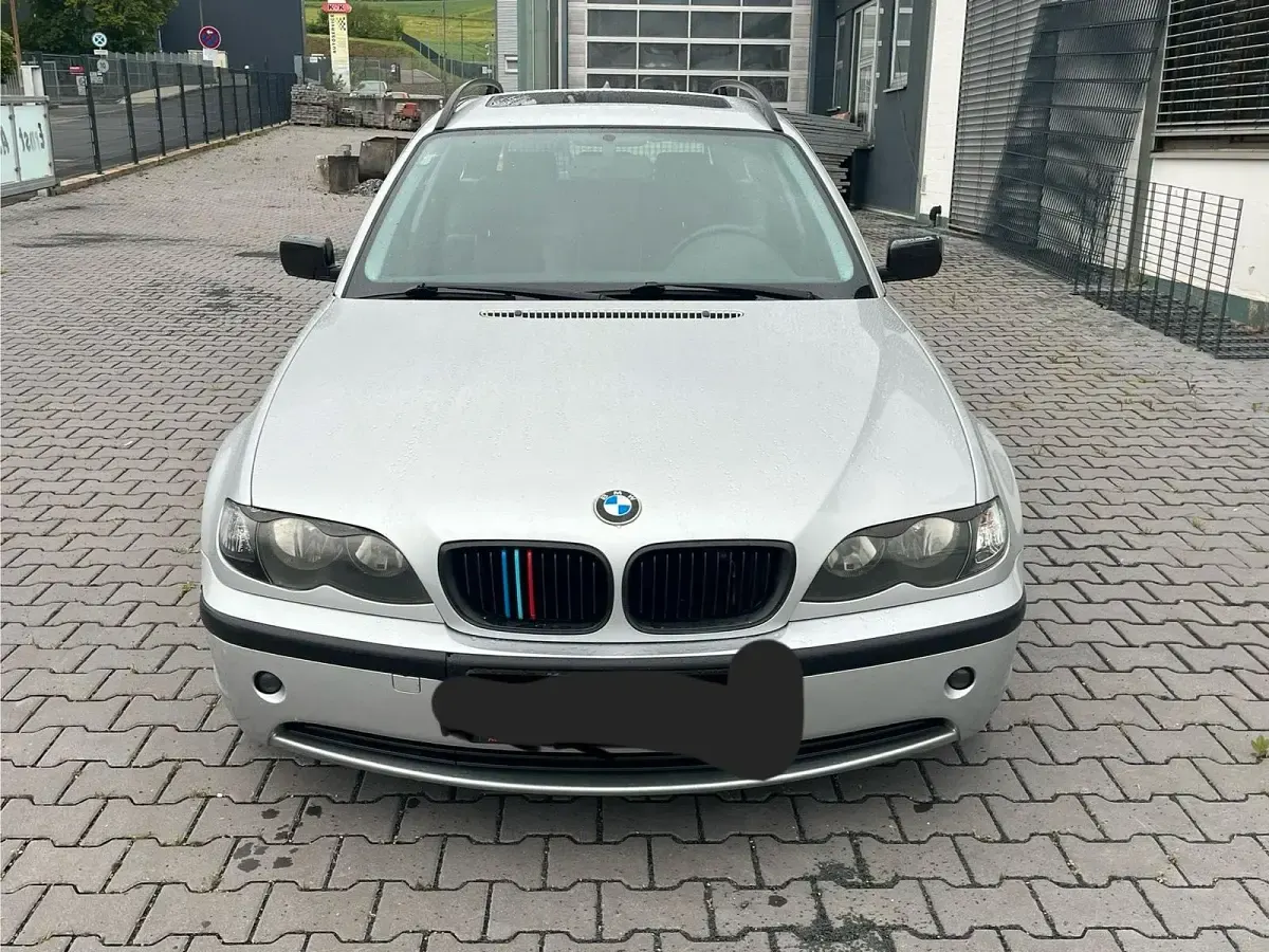 Gebraucht BMW 320 170 PS (125 kW) 2004 Silber Kombi