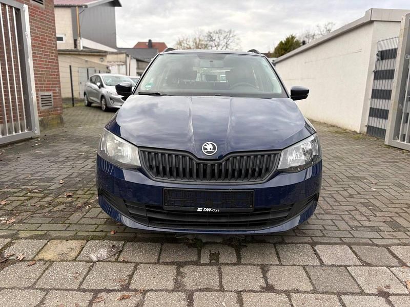 Gebraucht Skoda Fabia Active 90 PS (66 kW) 2015 Blau Kombi