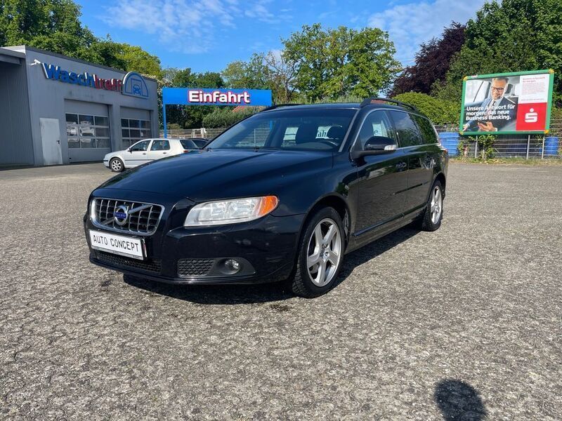 Schwarz Gebraucht 2010 Volvo V70 Summum Kombi | 5.999 € (Superpreis) - Bild 1/4