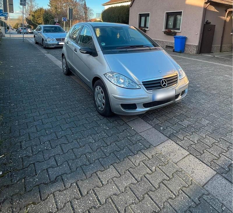 Gebraucht Mercedes A160 82 PS (60 kW) 2007 Silber Kleinwagen