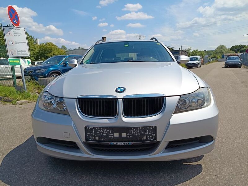 Gebraucht BMW 320 150 PS (110 kW) 2006 Silver metallic Kombi