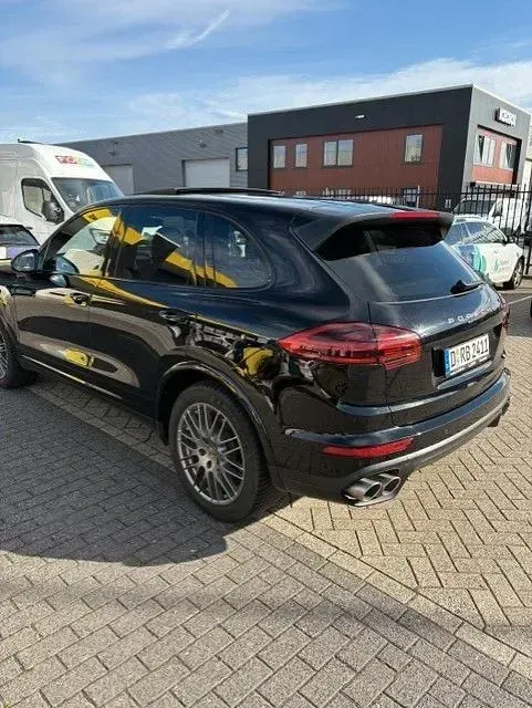 Gebraucht Porsche Cayenne S Diesel Platinum Edition 385 PS (283 kW) 2017 Schwarz SUV