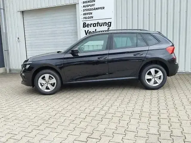 Neu Skoda Kamiq Selection 95 PS (69 kW) 2026 Schwarz SUV