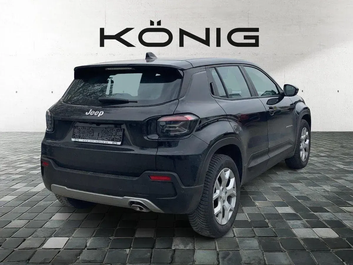Gebraucht Jeep Avenger Altitude 101 PS (74 kW) 2023 Volcano black (5dl) SUV