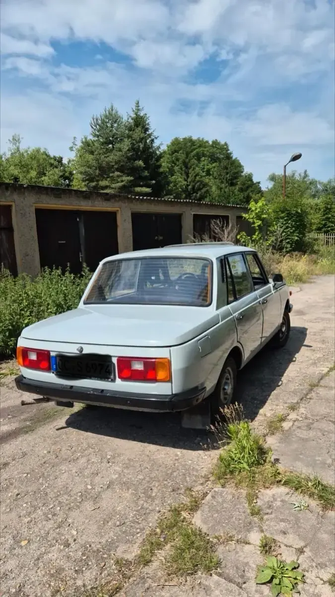 Gebraucht Wartburg 353 50 PS (36 kW) 1987 Andere farben Limousine
