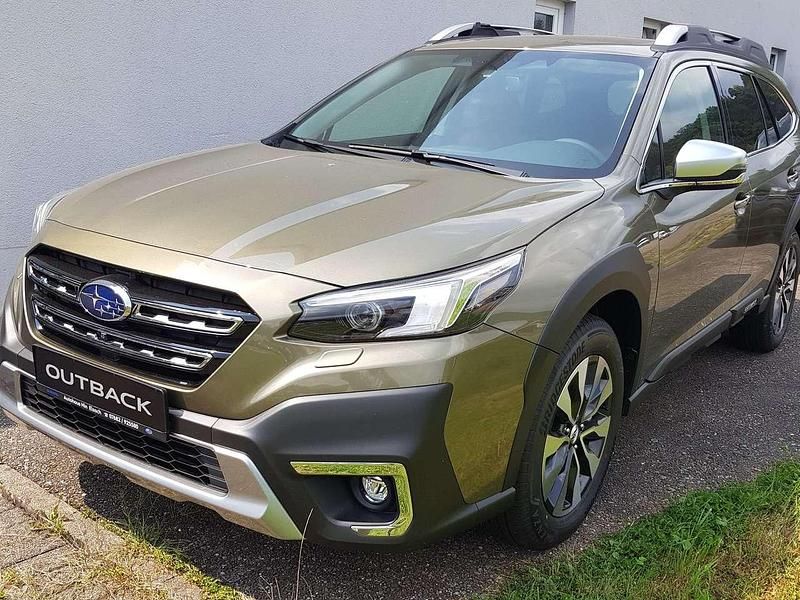 Neu Subaru Outback Platinum 169 PS (124 kW) 2025 Autumn green (m) SUV
