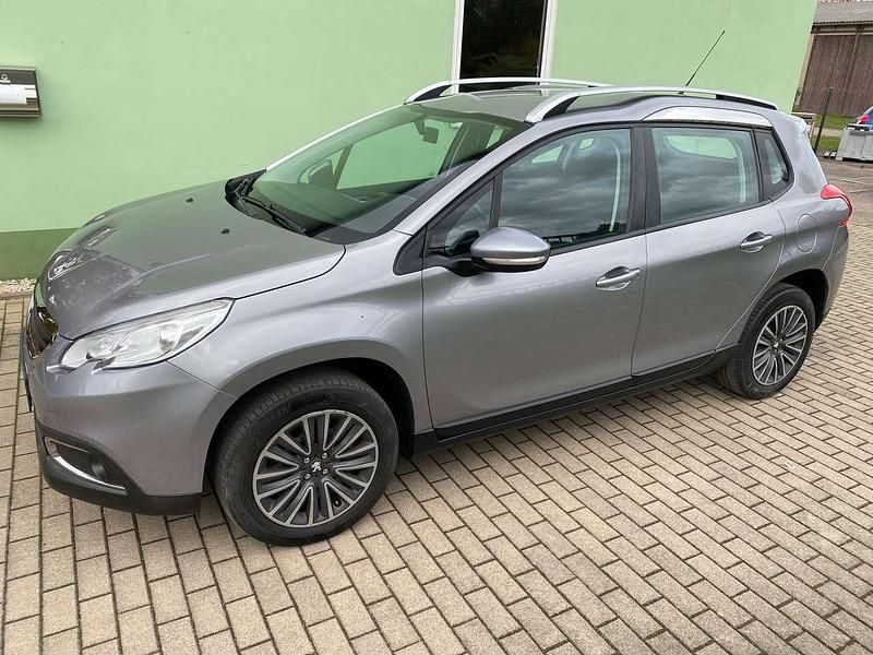 Gebraucht Peugeot 2008 Active 110 PS (80 kW) 2019 Lack grau artense/metallic SUV