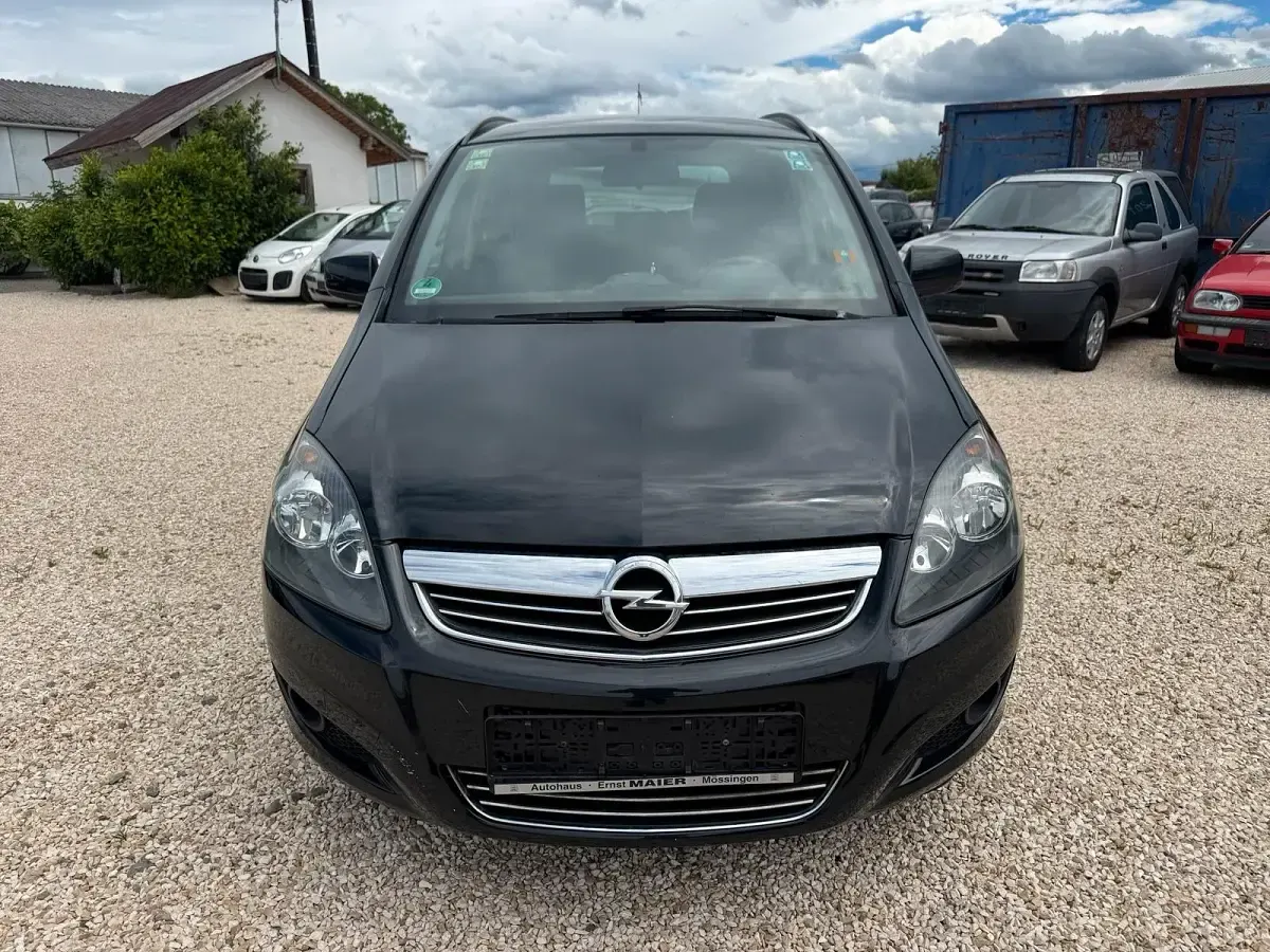 Gebraucht Opel Zafira 125 PS (91 kW) 2013 Schwarz Van / Kleinbus