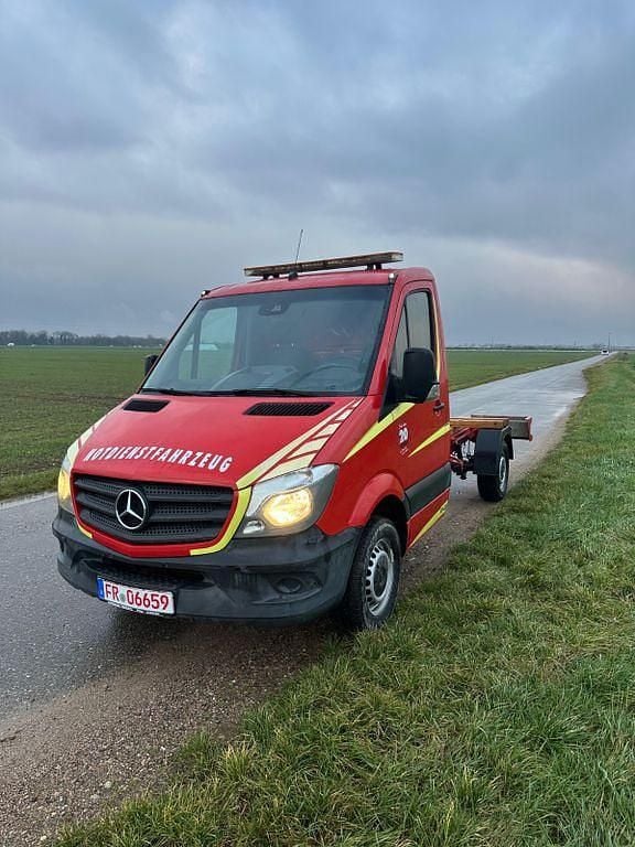 Rot Gebraucht 2016 Mercedes Sprinter Van | 14.101 € (Superpreis) - Bild 1/4