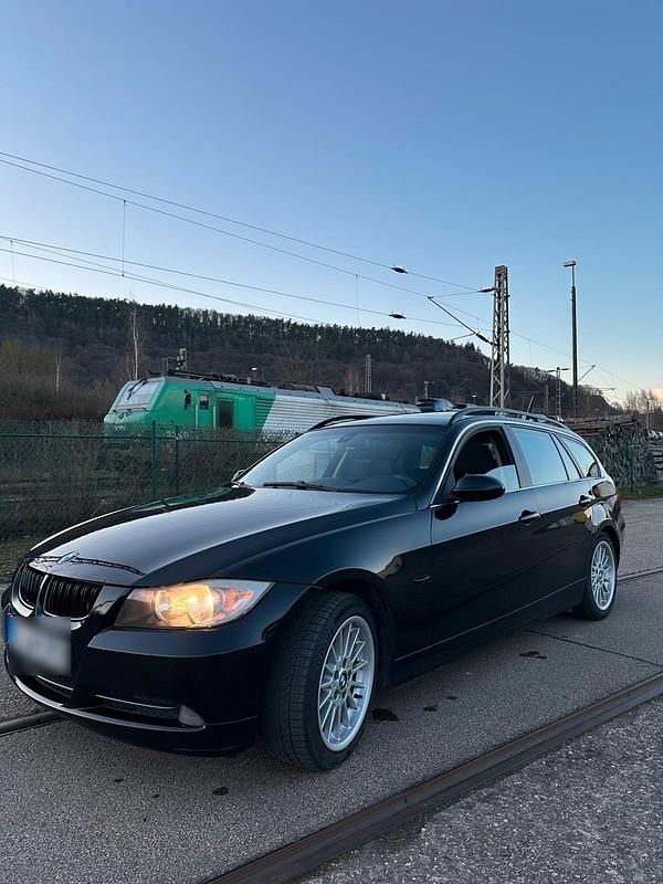 Gebraucht BMW 330 231 PS (169 kW) 2005 Schwarz Kombi