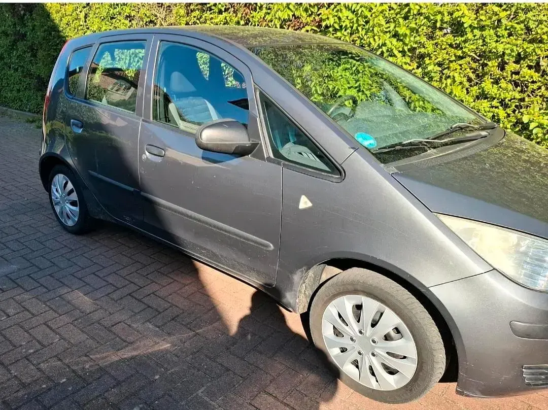 Gebraucht Mitsubishi Colt 95 PS (69 kW) 2004 Grau Kleinwagen