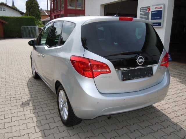 Gebraucht Opel Meriva 120 PS (88 kW) 2012 Silber metallic Van / Kleinbus
