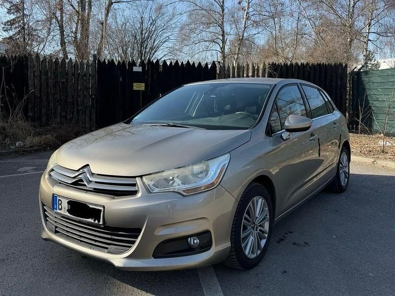 Gebraucht Citroën C4 Tendance 120 PS (88 kW) 2012 Beige Limousine