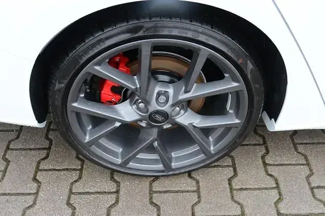 Neu Ford Focus ST 280 PS (205 kW) 2026 Frozen white Kombi