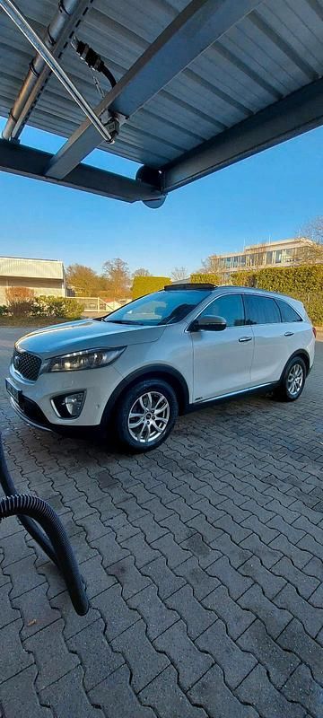 Weiß Gebraucht 2016 Kia Sorento SUV | 17.500 € (Fairer Preis) - Bild 1/4
