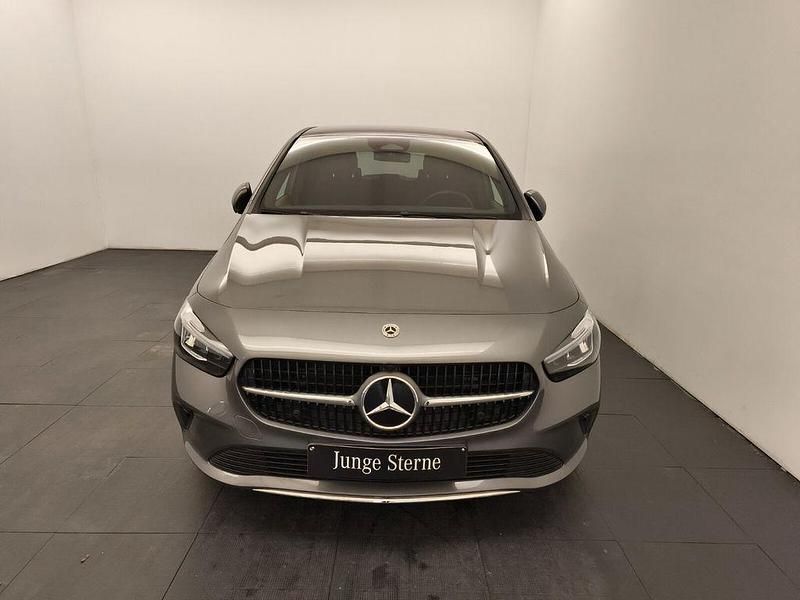 Gebraucht Mercedes B180 Advanced 116 PS (85 kW) 2025 Metalliclack mountaingrau Van / Kleinbus