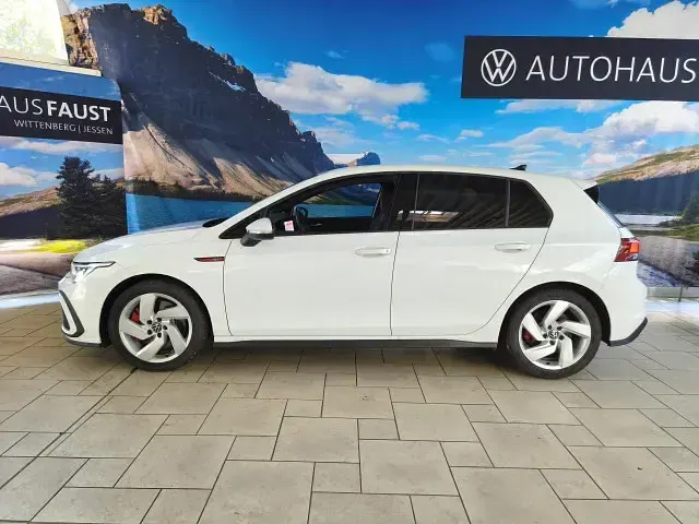 Gebraucht VW Golf VIII Active 245 PS (180 kW) 2022 Mondsteingrau (grau) Kombi