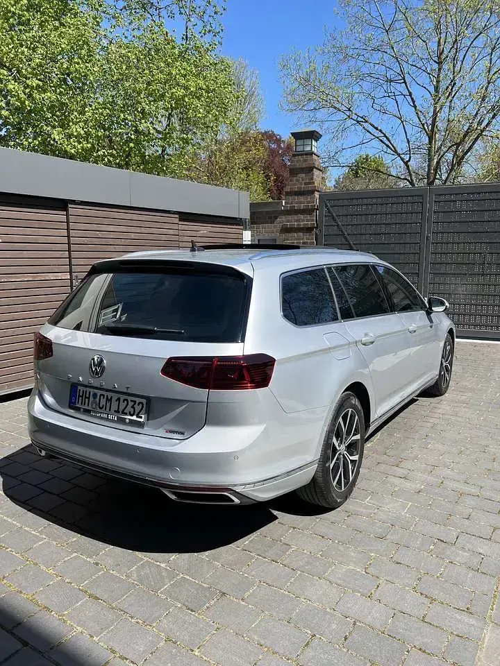 Gebraucht VW Passat 190 PS (139 kW) 2020 Silber Kombi